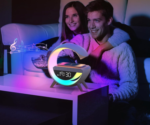 Lampka LED ładowarka indukcyjna QI głośnik RGB radio zegar kolory bluetooth