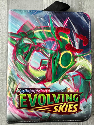 Album segregator na 400 kart Pokemon Sword Shield Evolving Skies