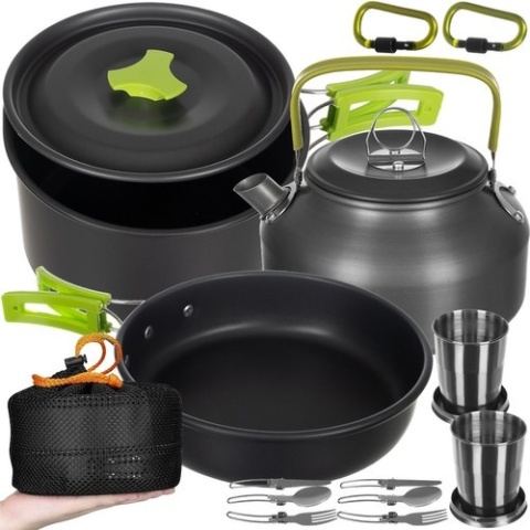 Naczynia turystyczne zestaw 18el. garnki sztućce patelnia czajnik kubki