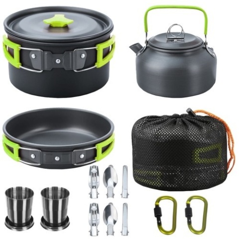 Naczynia turystyczne zestaw 18el. garnki sztućce patelnia czajnik kubki