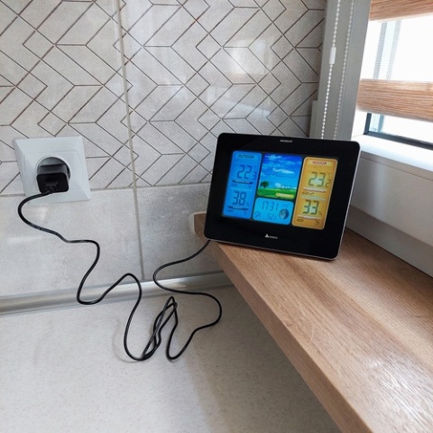 Bezprzewodowa Stacja Pogody LCD Czujnik Barometr Wilgotność Zegar Temperatura