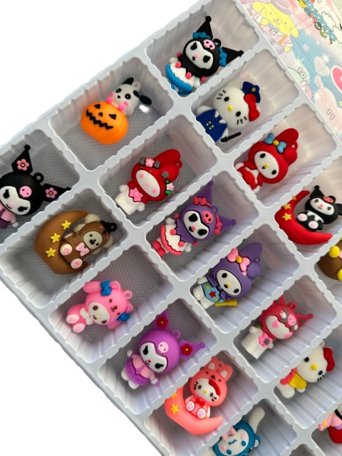 Kalendarz adwentowy Sanrio 24 niespodzianki figurki na prezent