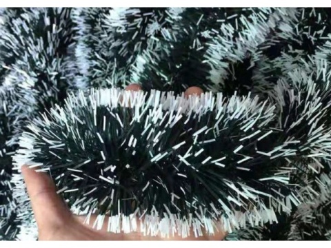 Łańcuch na choinkę choinkowy girlanda 10m zielona oszroniona 9cm oszroniona