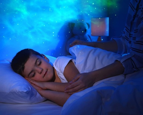 Projektor gwiazd Astronauta lampka nocna rzutnik LED dla dziecka + pilot