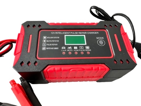 Prostownik do akumulatorów samochodowych AGM 12V 6A funkcja naprawy LCD
