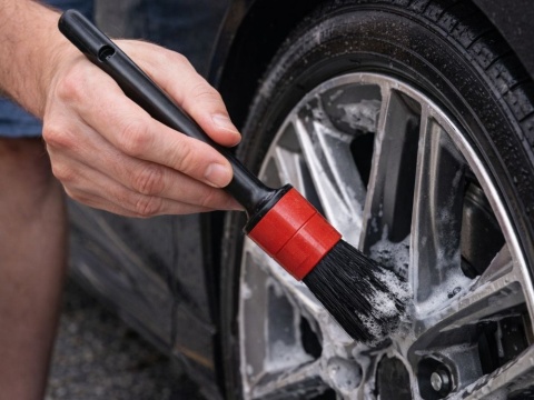 Zestaw pędzli detailingowych do auta 5 sztuk do wnętrza felg + mikrofibra